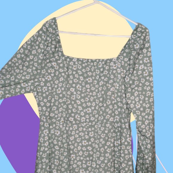 Plus Green and White Floral Midi Dress - Picture 2 of 4